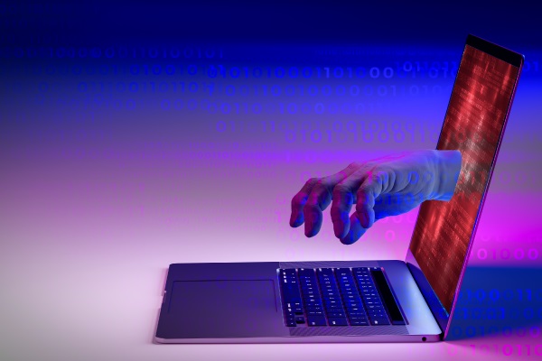 Apex Legends Esports Tournament Temporarily Halted Due to Cheating Incident